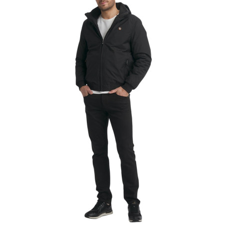Blouson chaud noir uni pourvu d'une coupe...