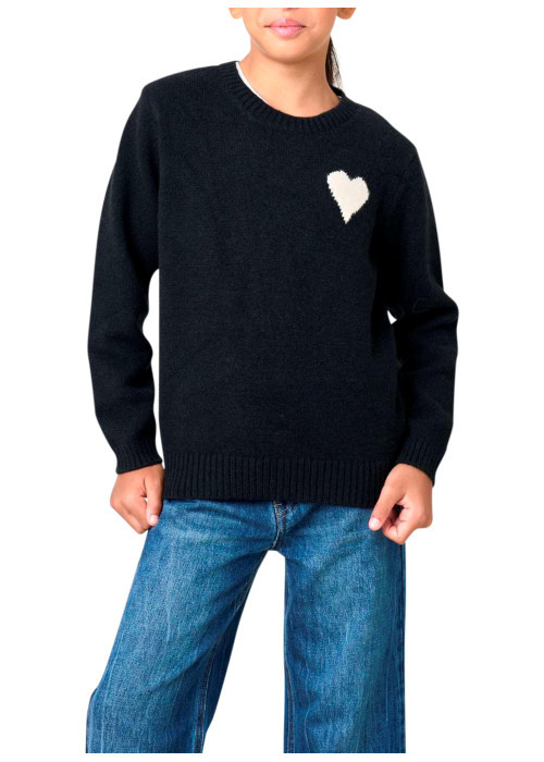 Pull noir uni en maille fine avec un cœur blanc...