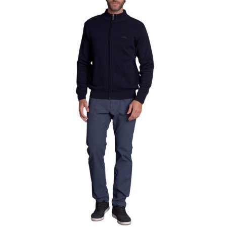 Gilet nuit uni avec une coupe droite à col...