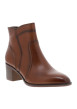 Thumbnail Boots en cuir cognac à talon décroché moyen dotées d'un zip latéral - Image 2