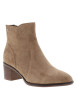 Thumbnail Bottines en cuir beige à talon décroché moyen pourvues d'un zip latéral - Image 2