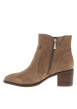 Thumbnail Bottines en cuir beige à talon décroché moyen pourvues d'un zip latéral - Image 3
