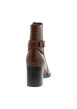 Thumbnail Boots en cuir cognac à talon décroché haut munies d'une boucle dorée - Image 4