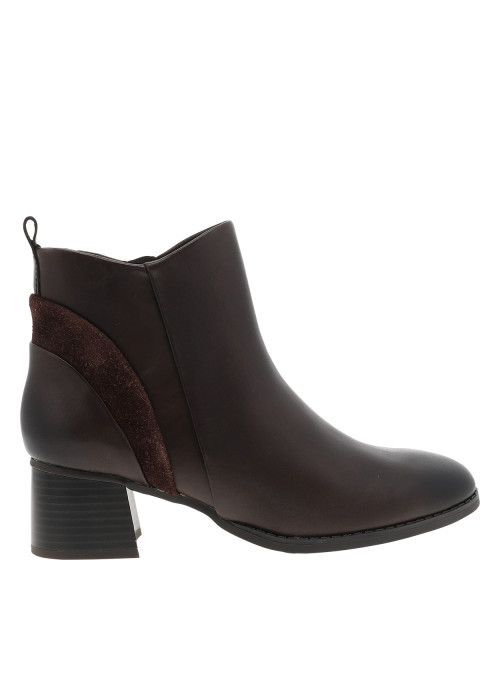 Bottines en cuir marron à talon décroché moyen...