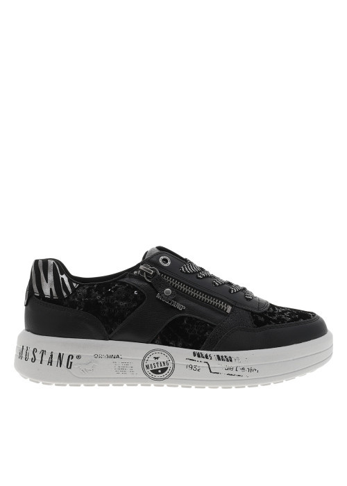 Baskets running noir à talon plat pourvues de lacets plats et d'un zip latéral