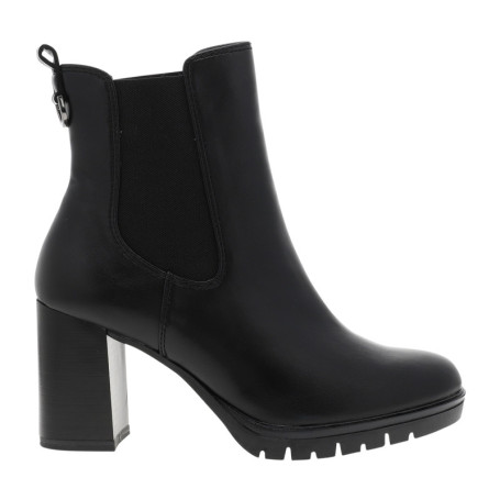 Boots noires avec un talon décroché haut et...