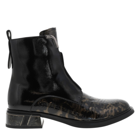 Boots en cuir noir vernies à talon décroché bas...