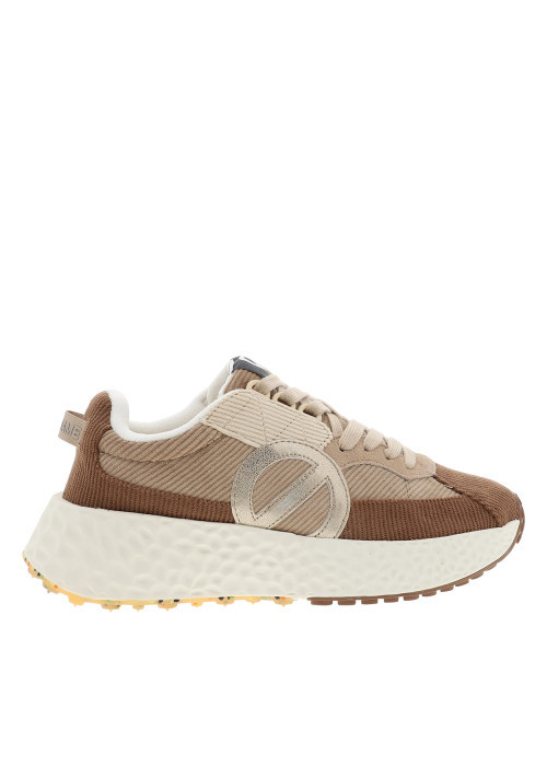 Baskets Carter Runner beiges à talon compensé bas pourvues de lacets