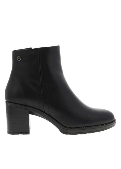 Boots en cuir noir à talon décroché haut dotées...
