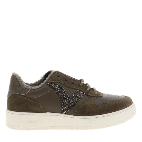 Tennis en cuir kaki suédé avec le logo ""V""...