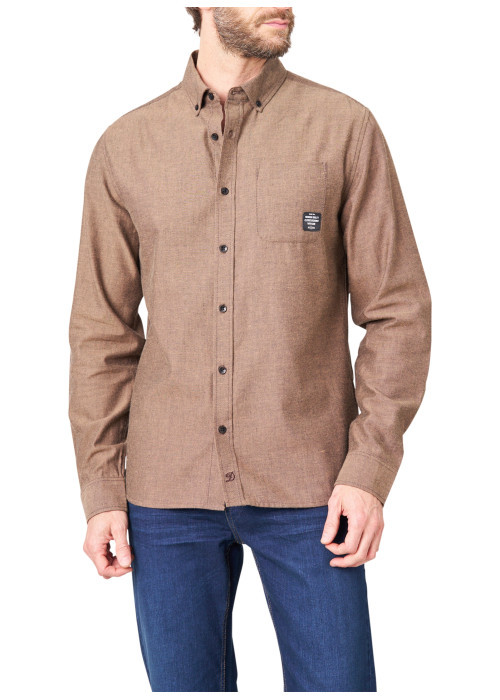 Chemise en coton marron unie avec une coupe...