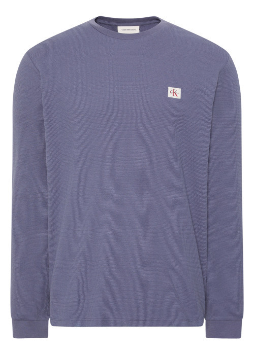 Pull bleu argenté à coupe droite pourvu d'un col rond et de manches longues