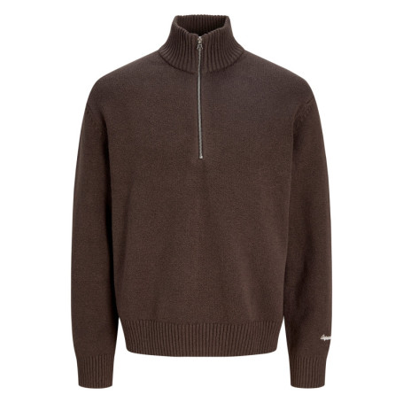 Pull marron à coupe droite pourvu d'un col...