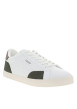 Thumbnail Tennis Juniper blanches ornées d'empiècements suédés vert à talon plat - Image 2