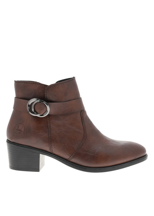 Boots marron à talon décroché haut ornées d'une boucle décorative sur la tige
