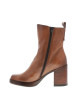 Thumbnail Bottines en cuir camel à talon décroché moyen pourvues d'une fermeture zippée - Image 3