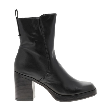 Bottines en cuir noires à talon décroché moyen...