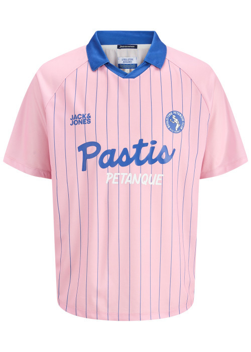 Polo mauve à rayures avec une coupe droite et des manches courtes