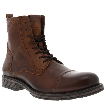 Boots en cuir marron avec une fermeture zippée...