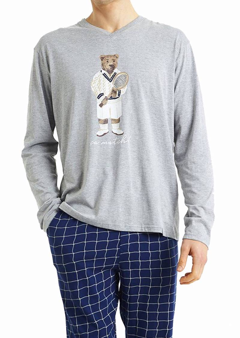 Pyjama long Arthur Tedde en coton bio : tee-shirt col V manches longues gris chiné floqué et pantalon bleu marine à carreaux