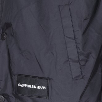 Blouson Calvin Klein Jeans noir floqué en blanc