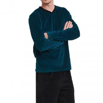 Pyjama long Arthur Slalom en velours: tee-shirt col V manches longues vert sapin à motifs noirs et pantalon noir