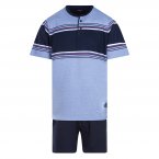 Pyjama court Guasch en coton : tee-shirt col rond bleu à rayures bordeaux, bleues, blanches et bleu marine et short bleu