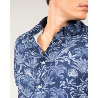 Chemise manches courtes col italien Deeluxe bleu marine à motifs palmiers blancs