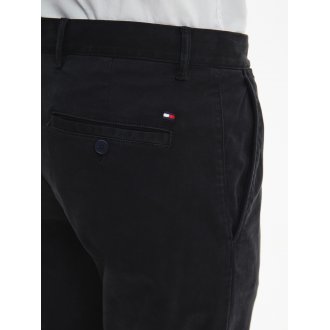 Pantalon chino coupe slim Tommy Hilfiger Bleecker en coton noir